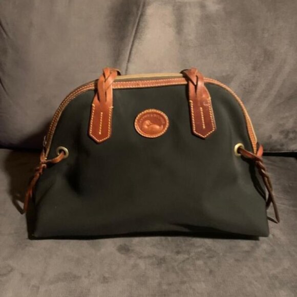 Dooney & Bourke Shoulder Bag with Key Chain on the Inside - Picture 2 of 5
